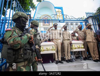Port-au-Prince, Port-au-Prince, Haiti. März 2025. Beerdigung zweier haitianischer Soldaten, die während eines Angriffs auf Delmas 30, Port-au-Prince, getötet wurden. (Credit Image: © Patrice Noel/ZUMA Press Wire) NUR REDAKTIONELLE VERWENDUNG! Nicht für kommerzielle ZWECKE! Quelle: ZUMA Press, Inc./Alamy Live News Stockfoto