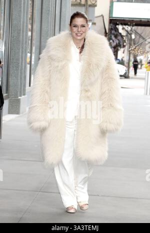 New York, NY, USA. März 2025. Debra Messing wurde am 17. März 2025 in New York City gesehen. Quelle: Rw/Media Punch/Alamy Live News Stockfoto