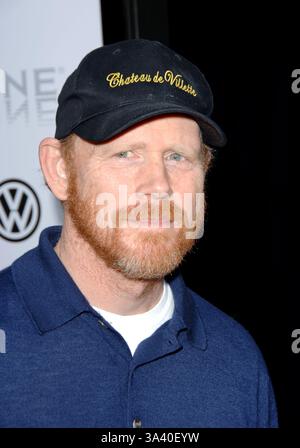 28. Januar 2006 - Los Angeles, Kalifornien, USA - K46368FB. CURIOUS GEORGE PREMIERE AUF DER ARCLIGHT LOS ANGELES, CA... 28.01.2006. FITZROY BARRETT / 2006.RON HOWARD (Kredit-Bild: © Globe Photos/ZUMAPRESS.com) Stockfoto