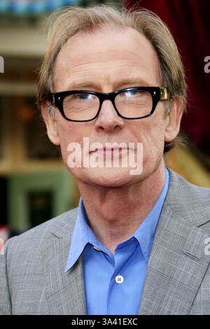 24. Juni 2006 - Anaheim, Kalifornien, USA - BILL NIGHY-. PIRATES OF THE CARIBBEAN: FLUCH DER KARIBIK - WELTPREMIERE-. DISNEYLAND, ANAHEIM, KALIFORNIEN -.06-24-2006-. NINA PROMMER / 2006.K48161NP. (Kredit-Bild: © Globe Photos/ZUMAPRESS.com) Stockfoto