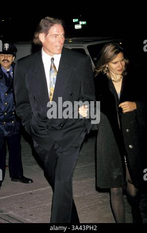 April 2011 - L7080AR SD1013. PREMIERE VON „ABSCHIED VON MEINER KONKUBINE“. CHRISTOPHER REEVE. ANDREA RENAULT/1993.CHRISTOPHERREEVERETRO2(Bild: © Globe Photos/ZUMAPRESS.com) Stockfoto