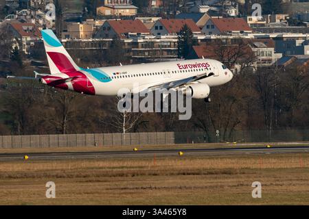Zürich, Schweiz, 14. Januar 2024 D-ABHF Eurowings Airbus A320-214 landet auf Landebahn 14 Stockfoto