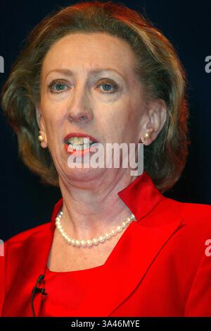 Oktober 2002 - Scarborough, North Yorkshire, England - MARGARET BECKET MP.SEK. North Yorkshire FÜR DIE UMWELT. TLABOUR PARTYKONFERENZ 2002.PARTYKONFERENZ 2002.03.10.2002.DI166.CREDIT: ALLSTAR/(Bild: © Globe Photos/ZUMAPRESS.com) Stockfoto