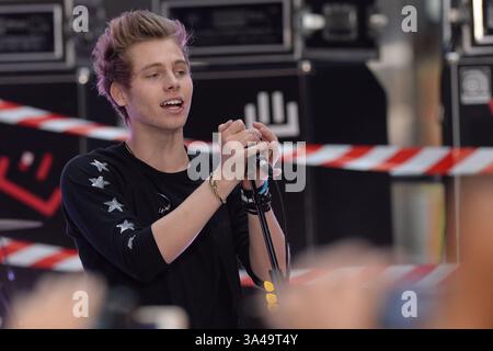 22. Juli 2014 - New York, NY, USA - 22. Juli 2014 New York City..5 Seconds of Summer Auftritt auf NBC Today am 22. Juli 2014 in New York City (Credit Image: © Kristin Callahan - Ace Pictures/Ace Pictures/ZUMA Wire) Stockfoto