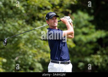 29. August 2014 - Norton, Massachusetts, USA - 29. August 2014: Webb Simpson beim 17. Abschlag während der ersten Runde der Deutschen Bank Championship bei TPC Boston. Anthony Nesmith/CSM(Bild: © Anthony Nesmith/Cal Sport Media/ZUMAPRESS.com) Stockfoto