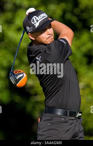 29. August 2014 - Norton, Massachusetts, USA - 29. August 2014: Rickie Fowler beim 14. Abschlag während der ersten Runde der Deutschen Bank Championship bei TPC Boston. Anthony Nesmith/CSM(Bild: © Anthony Nesmith/Cal Sport Media/ZUMAPRESS.com) Stockfoto