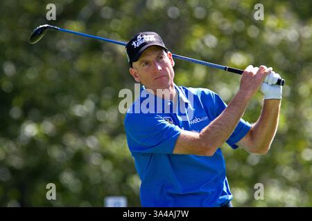 30. August 2014 - Norton, Massachusetts, USA - 30. August 2014: Jim Furyk beim 17. Abschlag während der zweiten Runde der Deutschen Bank Championship am TPC Boston. Anthony Nesmith/CSM(Bild: © Anthony Nesmith/Cal Sport Media/ZUMAPRESS.com) Stockfoto