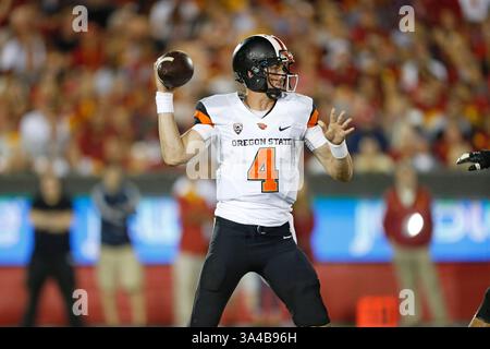September 2014 Oregon State Beavers Quarterback Sean Mannion #4 während des NCAA Football Spiels zwischen den Oregon State Beavers und den USC Trojans im Coliseum in Los Angeles, Kalifornien. Charles Baus/CSM(Credit Image: © Charles Baus/Cal Sport Media/ZUMAPRESS.com) Stockfoto