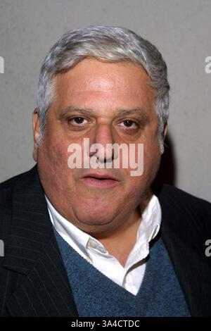 24. November 2002 - Beverly Hills, CALIFORNIA, USA - MICHAEL LERNER... K27298TR NORBY WALTER 21. PRE-JAHRESURLAUB PARTY. DIE MÖNCH-VEREIN, BEVERLY HILLS, KALIFORNIEN. NOV. 24, 2002. TOM RODRIGUEZ / 2002. (Kredit-Bild: © Globe Photos/ZUMAPRESS.com) Stockfoto