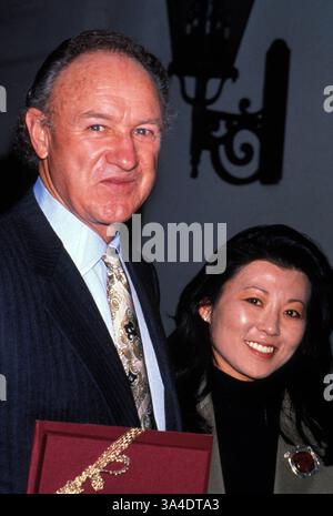 APRIL 2006 - L4306.GEN HACKMAN AND EHEFRAU BETSY.1992. LISA ROSE – FOTOS (Foto: © Lisa Rose/ZUMA Wire) Stockfoto