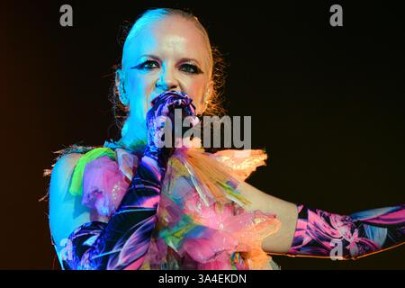 Buenos Aires (18. März 2025). Alternative Rockband Garbage (Shirley Manson, Lead-Sänger) spielt live im Obras Stadium in Buenos Aires, Argentinien. Quelle: Mariano Garcia/Alamy Live News Stockfoto