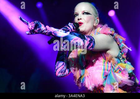 Buenos Aires (18. März 2025). Alternative Rockband Garbage (Shirley Manson, Lead-Sänger) spielt live im Obras Stadium in Buenos Aires, Argentinien. Quelle: Mariano Garcia/Alamy Live News Stockfoto