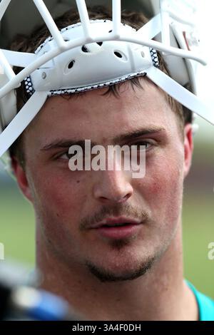 23. Mai 2014 - DAVIE, FL, USA - Miami Dolphins Rookie Linebacker Tripp Jordan nach dem Training am ersten Tag des Rookie Minicamps an der Nova Southeastern University in DAVIE, Florida, am Freitag, den 23. Mai 2014. (Bild: © Charles Trainor Jr/MCT/ZUMAPRESS.com) Stockfoto