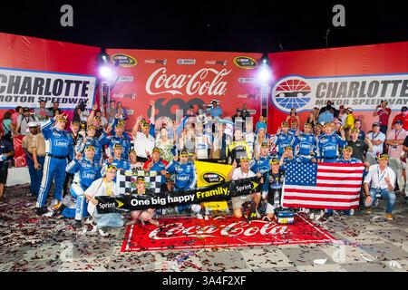 25. Mai 2014 – Concord, NC, USA – Concord, NC – 25. Mai 2014: Jimmie Johnson (48) gewinnt den Coca Cola 600 auf dem Charlotte Motor Speedway in Concord, NC. (Kreditbild: © ASP/Cal Sport Media/ZUMAPRESS.com) Stockfoto