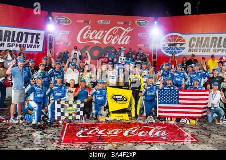 25. Mai 2014 – Concord, NC, USA – Concord, NC – 25. Mai 2014: Jimmie Johnson (48) gewinnt den Coca Cola 600 auf dem Charlotte Motor Speedway in Concord, NC. (Kreditbild: © ASP/Cal Sport Media/ZUMAPRESS.com) Stockfoto