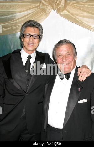 April 2008 - 12. April 2008 - White Plains, NY, USA - Tommy Tune (Honoree) und Peter Duchin nehmen an den 63. Boys' Towns of Italy Teil, die im Ritz Carlton Hotel stattfinden. Foto: Anthony G. Moore/ K57848AGM.(Bild: © Globe Photos/ZUMAPRESS.com) Stockfoto