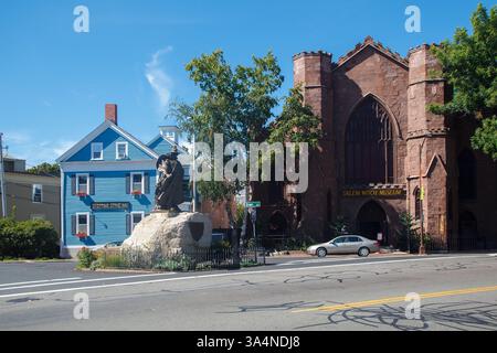 Das Salem Hexenmuseum und die Statue in Salem, Massachusetts, Boston Area, USA Stockfoto