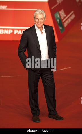 19. Oktober 2014 - Rome, Italy - ACEPIXS.COM....October 19 2014, Rome....Richard Gere bei der Vorstellung von "Time Out of Mind" beim Internationalen Filmfestival Rom am 19. Oktober 2014 in Rom, Italien (Credit Image: © Famous/Ace Pictures/ZUMA Wire) Stockfoto