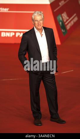 19. Oktober 2014 - Rome, Italy - ACEPIXS.COM....October 19 2014, Rome....Richard Gere bei der Vorstellung von "Time Out of Mind" beim Internationalen Filmfestival Rom am 19. Oktober 2014 in Rom, Italien (Credit Image: © Famous/Ace Pictures/ZUMA Wire) Stockfoto