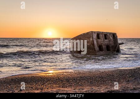 Liepaja Nummer 23 Küstenverteidigungsbatterie verbleibendes Gefängnishaus in der Ostsee Stockfoto