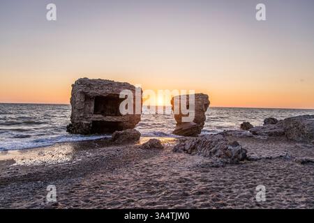 Liepaja Nummer 23 Küstenverteidigungsbatterie verbleibendes Gefängnishaus in der Ostsee Stockfoto