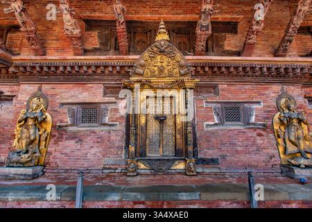 Patan Durbar Square ist einer der drei Durbar Plätze im Kathmandu Valley, die alle zum UNESCO-Weltkulturerbe gehören. Stockfoto