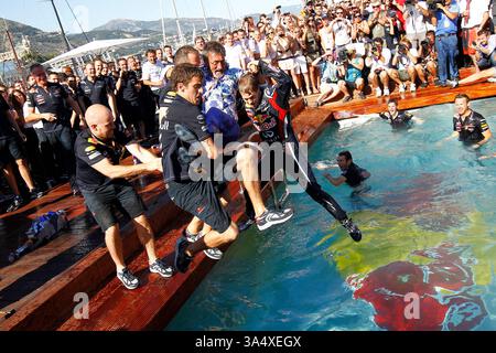 Monte Carlo, Monaco. Mai 2011. MOTORSPORT - F1 2011 - GRAND PRIX DE MONACO/MONACO GRAND PRIX - MONTE-CARLO (MON) - 25. BIS 29.05/2011 - FOTO : JEAN-MICHEL LE MEUR/DPPI VETTEL SEBASTIEN (DE) - RED BULL RENAULT RB7 - AMBIANCE PORTRAIT EDDIE JORDAN/AMBIANCE - PORTRAIT CREDIT: DPPI MEDIA/ALAMY LIVE NEWS Stockfoto