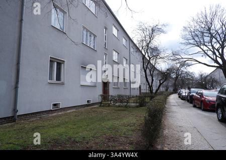 Seimensstadt in Berlin Charlottenburg 2025 umfasst ikonische Sozialwohnungen 1929–34, die von Architekten unter anderem Walter Gropius entworfen wurden. Stockfoto