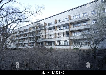 Seimensstadt in Berlin Charlottenburg 2025 umfasst ikonische Sozialwohnungen 1929–34, die von Architekten unter anderem Walter Gropius entworfen wurden. Stockfoto