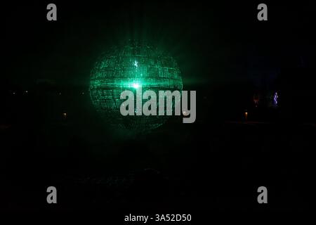 Seattle, USA. Januar 2025. Der atemberaubende Astra Lumina Walk in den Chinesischen Gärten im Westen von Seattle. Stockfoto