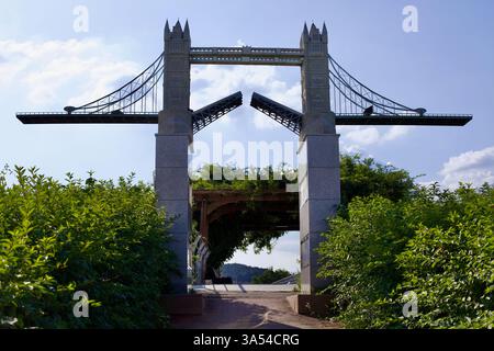 Gwangju City, Südkorea - 24. September 2020: Eine symbolische Brückeninstallation am Old Sandong Bridge Memorial, die die historische Brücke darstellt Stockfoto
