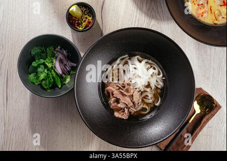 pho bo Suppe in einem Restaurant Stockfoto