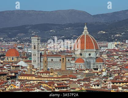 Florenz duomo Hauptstadt der toskana in Mittelitalien mit großer Kuppel und Glockenturm des Künstlers giotto di bondone Stockfoto