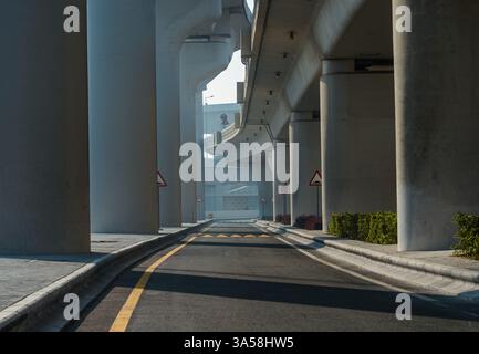 Doha, Katar - 24. Februar 2025: Blick auf den Sabah Al Ahmad Corridor Stockfoto