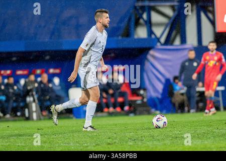 Andorra La Vella, Andorra: 21. März 2025: Antonijs Cernomordijs aus Lettland im Einsatz während des Qualifikationsspiels zur FIFA Fussball-Weltmeisterschaft 2026 zwischen den beiden Stockfoto