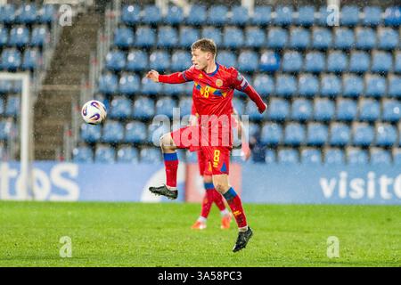 Andorra La Vella, Andorra: 21. März 2025: Eric Vales von Andorra im Einsatz während des Qualifikationsspiels der FIFA Fussball-Weltmeisterschaft 2026 zwischen Andorra und Andorra Stockfoto