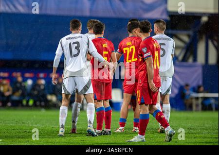 Andorra La Vella, Andorra: 21. März 2025: Spieler in Aktion während des Qualifikationsspiels der FIFA Fussball-Weltmeisterschaft 2026 zwischen Andorra und Lettland im Stockfoto