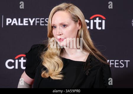 Hollywood, Usa. März 2025. HOLLYWOOD, LOS ANGELES, KALIFORNIEN, USA - 21. MÄRZ: Die englische Schauspielerin Gwendoline Christie kommt 2025 beim PaleyFest LA (42. Jährliches William S. Paley Television Festival) an – Apple TV’s „Seasance“ Staffel 2, das am 21. März 2025 im Dolby Theatre in Hollywood, Los Angeles, Kalifornien, USA stattfindet. (Foto: Xavier Collin/Image Press Agency) Credit: Image Press Agency/Alamy Live News Stockfoto
