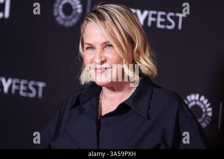 Hollywood, Usa. März 2025. HOLLYWOOD, LOS ANGELES, KALIFORNIEN, USA - 21. MÄRZ: Die US-amerikanische Schauspielerin und Aktivistin Patricia Arquette kommt 2025 beim PaleyFest LA (42. Jährliches William S. Paley Television Festival) an – Apple TV’s „Season 2“, das am 21. März 2025 im Dolby Theatre in Hollywood, Los Angeles, Kalifornien, USA stattfindet. (Foto: Xavier Collin/Image Press Agency) Credit: Image Press Agency/Alamy Live News Stockfoto