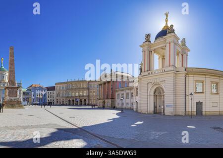 Alter Markt mit Blick auf das Museum Barberini und das Stadtschloss in Potsdam, Deutschland, Europa Stockfoto