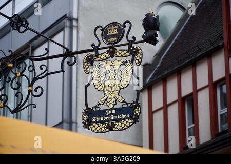 Frankfurt am Main, Deutschland. März 2025. Doppeladler. Stockfoto