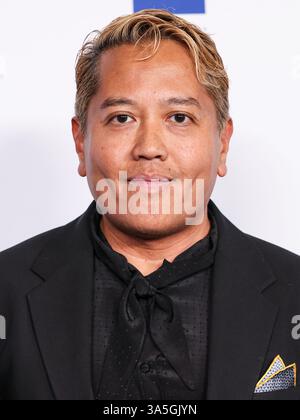 Century City, Usa. März 2025. CENTURY CITY, LOS ANGELES, KALIFORNIEN, USA - 22. MÄRZ: Rembrandt Flores kommt zum Los Angeles Dinner der Menschenrechtskampagne 2025, das am 22. März 2025 im Fairmont Century Plaza in Century City, Los Angeles, Kalifornien, USA stattfindet. (Foto: Xavier Collin/Image Press Agency) Credit: Image Press Agency/Alamy Live News Stockfoto