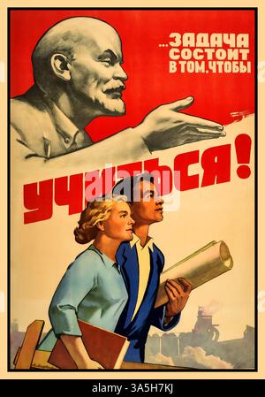 SOWJETISCHES PROPAGANDAPLAKAT der UdSSR mit Lenin mit den Worten „die Aufgabe ist zu studieren“ nach dem Zweiten Weltkrieg sowjetisches Russland der 1960er Jahre Propagandaplakat. Russland Stockfoto