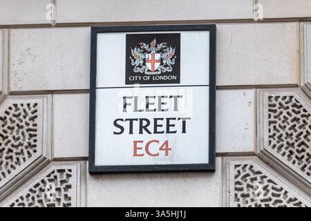Fleet Street Straßenschild, Straßenname, City of London, EC4, England, UK. Berühmt für seine Verbindung mit dem Journalismus und der Druckindustrie Stockfoto
