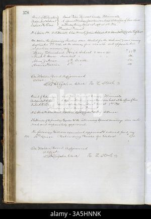 Das Protokoll des St. Peter School Board, das von 1865 bis 1899 aufbewahrt wurde, enthält Angaben zu Personalentscheidungen, Schulplanung und finanziellen Ausgaben. Das Hauptbuch enthält auch die Namen von drei Gouverneuren von Minnesota. Stockfoto