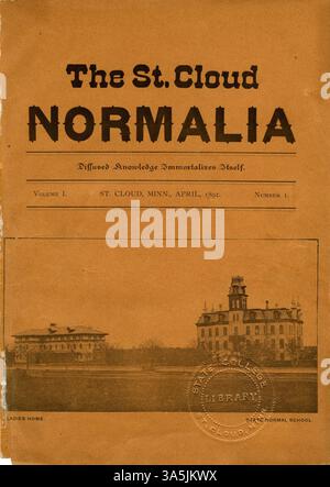 Die 1893 erschienene Ausgabe der St. Cloud Normalia enthält Artikel von St. Cloud State Doulty und Studenten über öffentliche Bildung, mit Beiträgen wie „A Tale of Woe“ und „A Teacher Defined“. Andere Artikel behandeln die Geschichte von Jeanne of Arc. Stockfoto