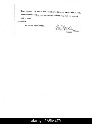 Protokoll aus dem Jahr 1926, in dem die Entscheidungen des Verwaltungsrats der Minneapolis Public Library in Bezug auf Bibliotheksdienste, Governance und Betrieb dokumentiert werden. Stockfoto