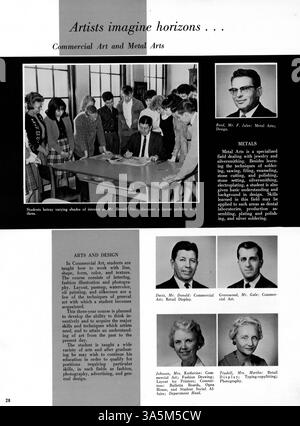 Dieses Jahrbuch 1963 von Tradewind dokumentiert die Aktivitäten und Leistungen der Schüler während des Schuljahres 1962-1963 mit Schwerpunkt auf akademischen, sportlichen und außerschulischen Veranstaltungen. Sie hebt auch den Beitrag afroamerikanischer Schüler zur Kultur und zum akademischen Erfolg der Schule hervor. Stockfoto