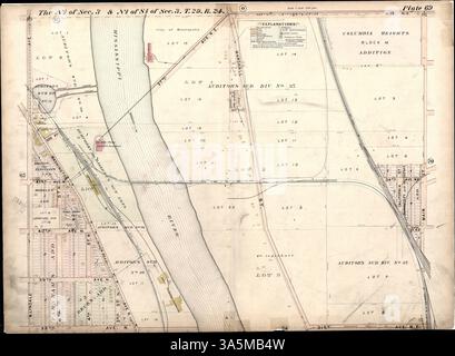 Dieser detaillierte atlas von Minneapolis enthält Vermessungen und Platzes von Grundstücken, einschließlich Streckenabschnitten, Eisenbahnen, Straßenbahnlinien, Parks, Friedhöfe, Wasserleitungen, Abwasserkanäle und Gebäude nach Bauart. Sie bietet auch einen Index zu Hinzufügungen und Unterteilungen. Stockfoto
