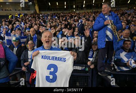 Glasgow, Großbritannien. März 2025. Griechische Fans beim Spiel der UEFA Nations League im Hampden Park, Glasgow. Der Bildnachweis sollte lauten: Neil Hanna/Sportimage Credit: Sportimage Ltd/Alamy Live News Stockfoto
